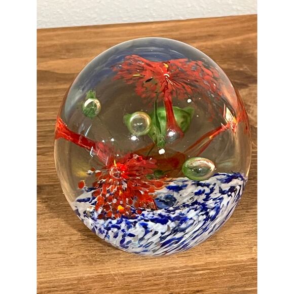 Hand Blown Art Glass Paperweight Red Flower Burst Swirl 2 lb Controlled Bubble - Picture 3 of 8